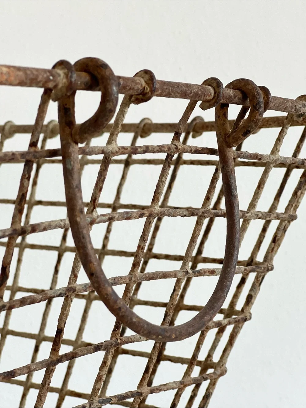 Antique French Metal Oyster Basket with Handles Chateaucore